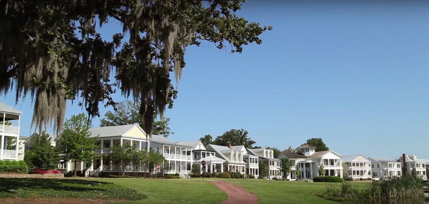 Southern-style homes along the lake at The Waters