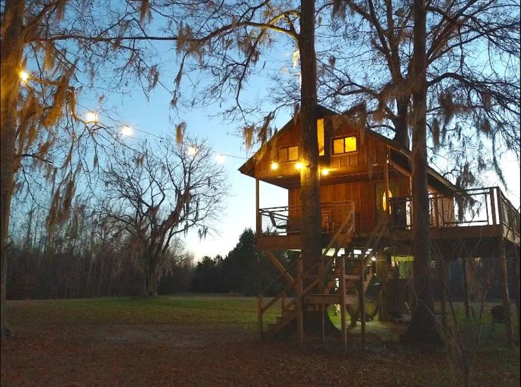 Timber Retreat treehouse